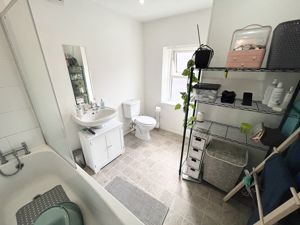 Photo 5- click for photo gallery